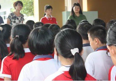 中山市小榄镇绩东二小学图片