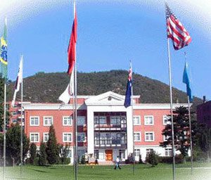 北京市天通苑中山实验中学图片