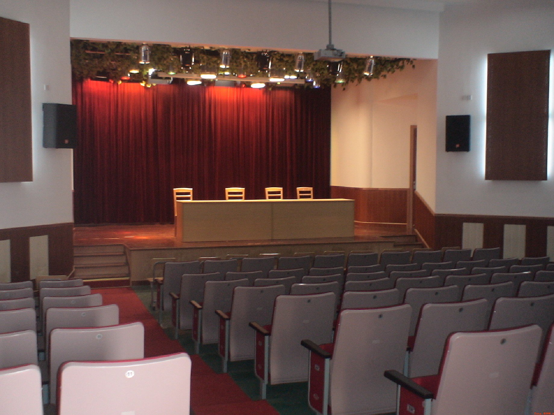 上海市奉城高级中学图片