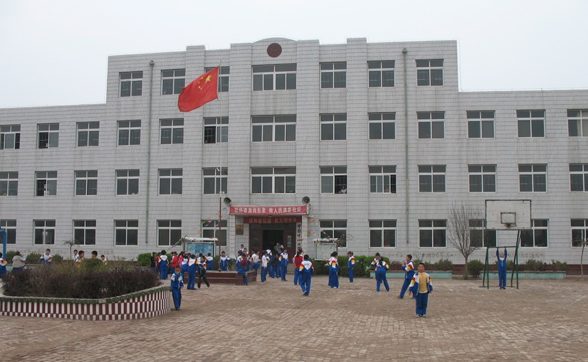 天津市宝坻区下五庄中心小学图片
