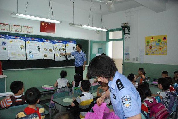 成都市外双楠小学图片