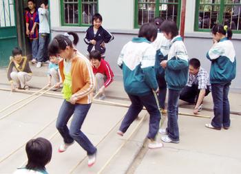 高密市银鹰育才中学图片