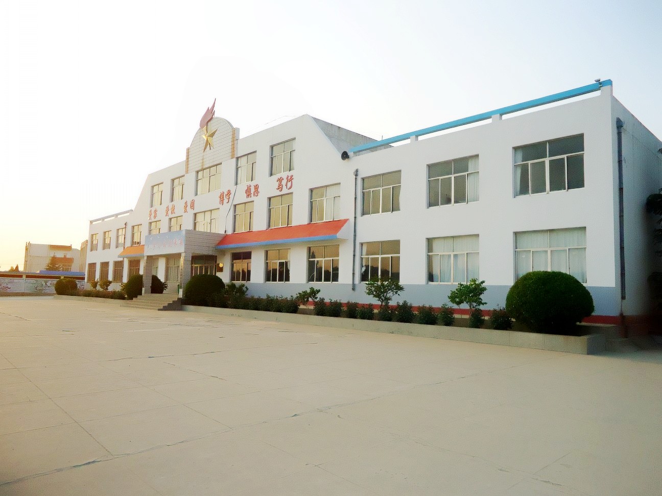 蓬莱市大柳行镇中心小学图片