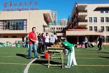 芳草地国际学校万和城实验小学图片