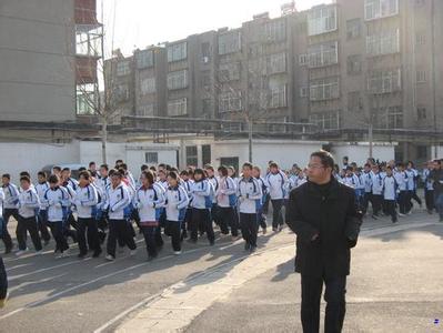 泰安市南关中学图片
