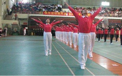 广州市荔湾区鹤洞小学图片