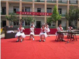 淄博市淄川区昆山学校图片