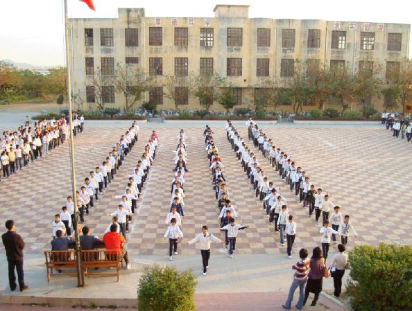 泉港区民族中学图片