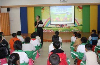 中山市港口镇中心小学图片