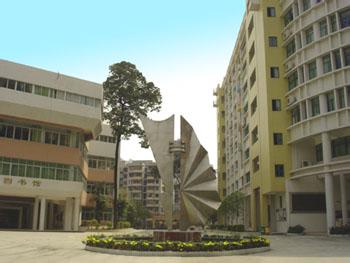 广州大学附属中学大学城校区图片