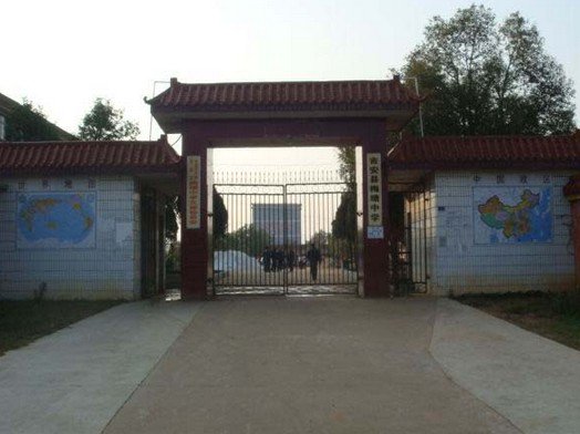 吉安县梅塘中学图片