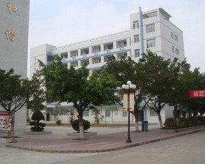 惠州市河南岸中学图片