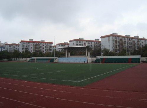 上海市陆行中学图片