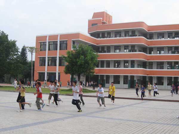 惠阳区秋长中学图片