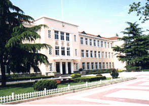 青岛十六中图片