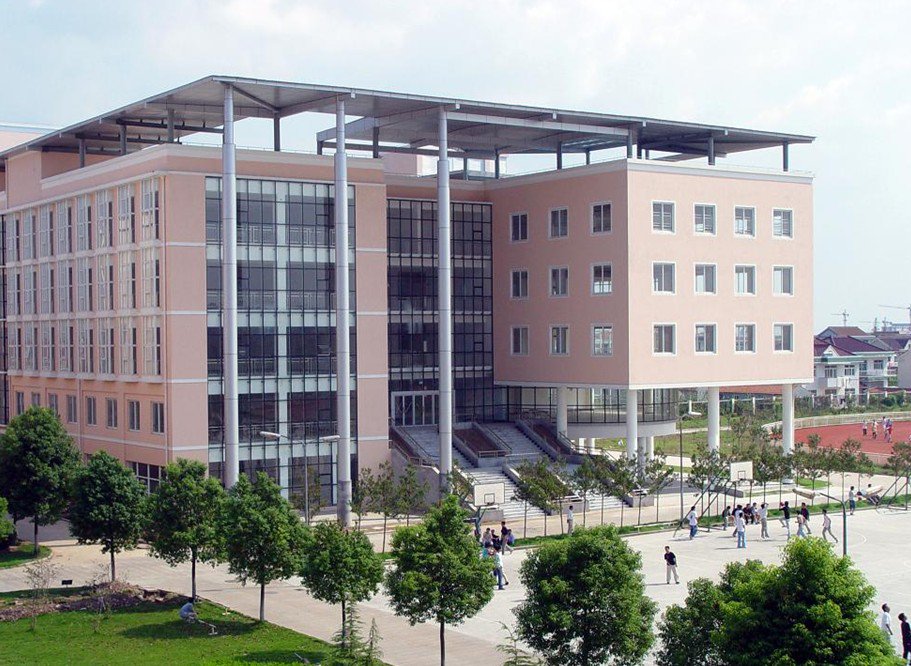 江苏启东中学图片