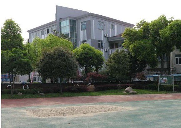 无锡市扬名中心小学图片