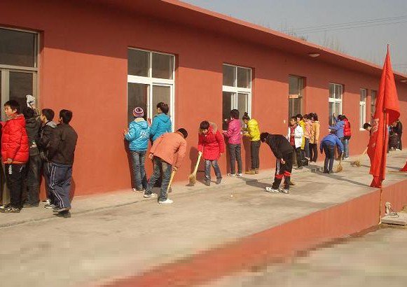 曲阜市吴村镇中心中学图片