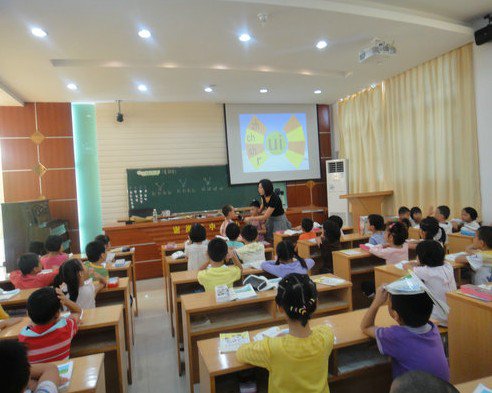 天津市东丽区振华里中心小学图片