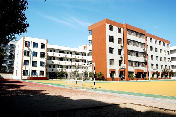 上海市包头中学图片