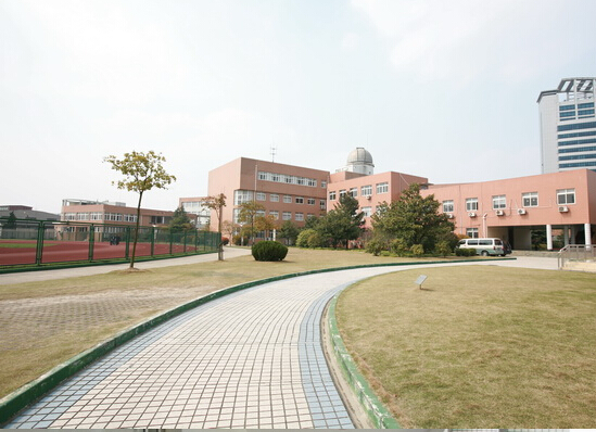 华东师范大学第三附属中学图片