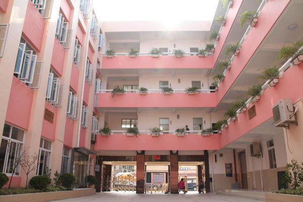 上海市第二初级中学图片