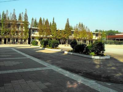 万安县枧头中学图片