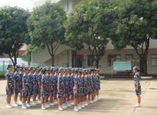 中山市小榄镇绩东一小学图片