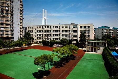 院校地址:上海浦东新区耀华路400弄23号学校介绍民办东方阶梯双语学校