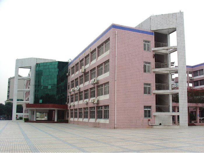 深圳市新华中学图片