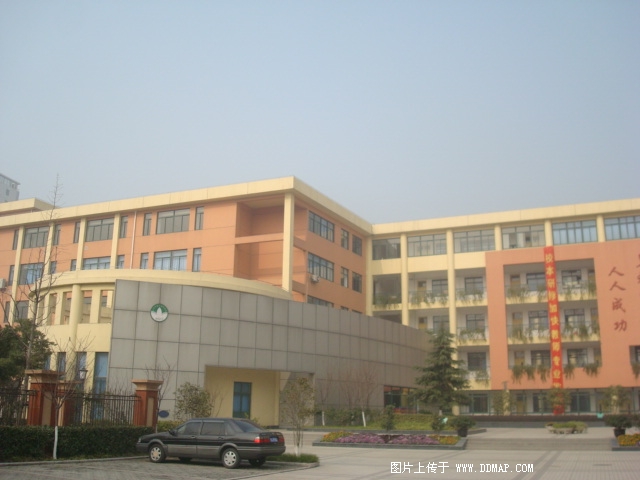 上海市实验学校西校图片