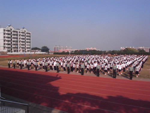 湖北华一寄宿中学图片