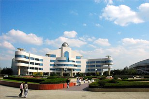 上海育才中学图片