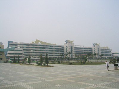 茂名市信宜市信宜中学图片