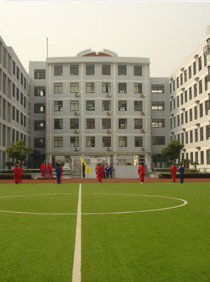 上海市陆行中学(北校)图片