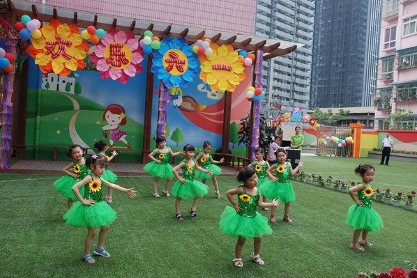 成都七中八一学校小学部图片