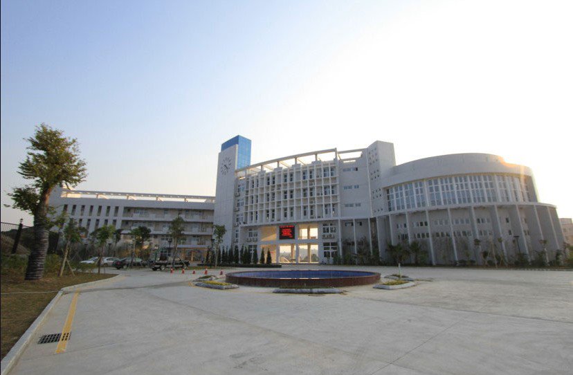 深圳市宝安区大浪实验学校图片