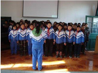 滕州市界河镇中心小学图片