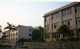 揭阳市普宁市民德中学图片