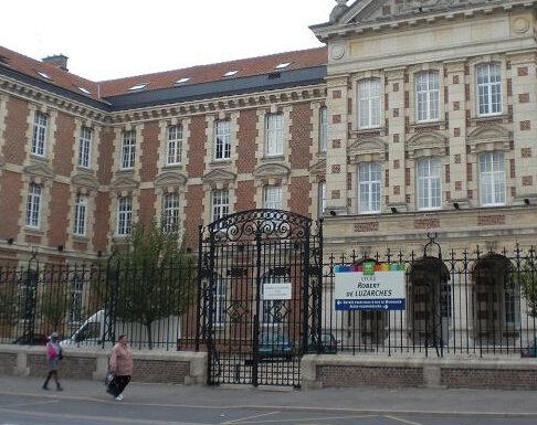 上海市光明中学图片