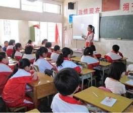 韶关市南雄市黎灿小学图片
