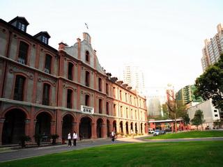 上海市临川中学图片