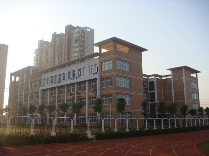 武汉市汉阳区楚才小学图片