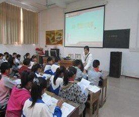 韶关市乐昌市老坪石镇中心小学图片