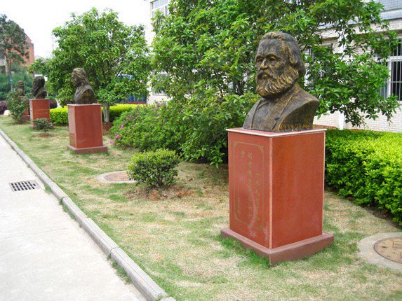 武汉经济技术开发区新城小学图片