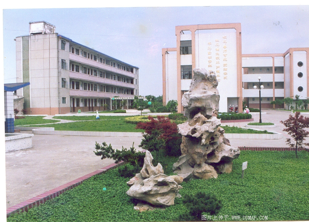 黄楼中学图片