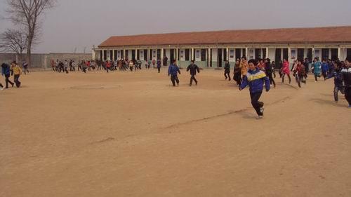 滕州市东郭镇党山中学图片