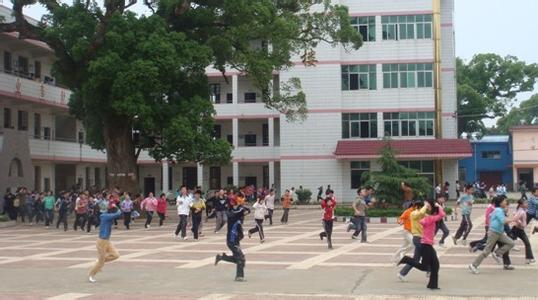 江西省万安二中图片