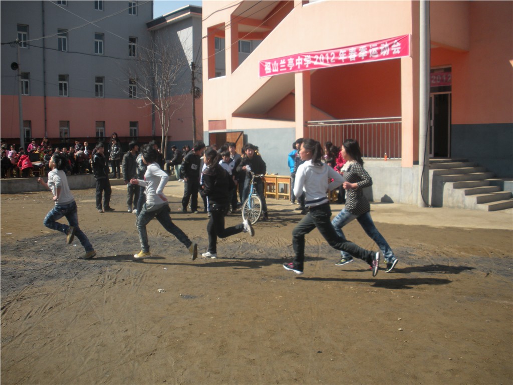 青龙满族自治县满族中学图片