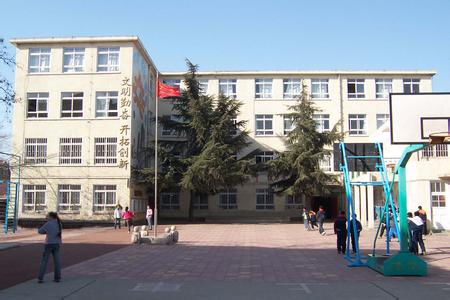 青岛上海支路小学图片